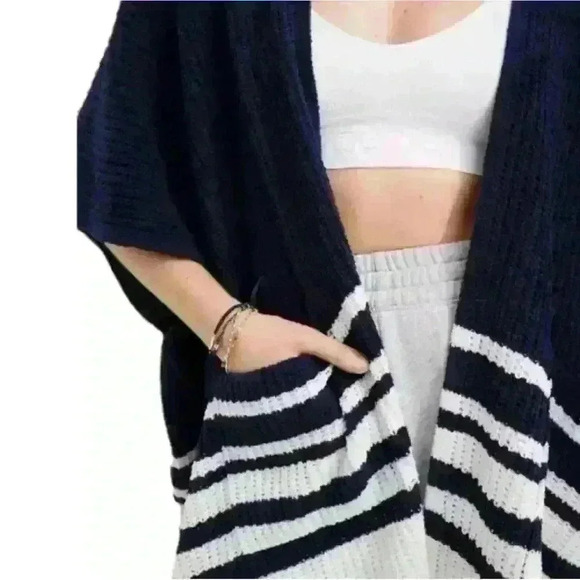 NWT Aerie Navy Blue White Oversized Long Heavy Knit Cardigan Size X-Small Small - Picture 2 of 7